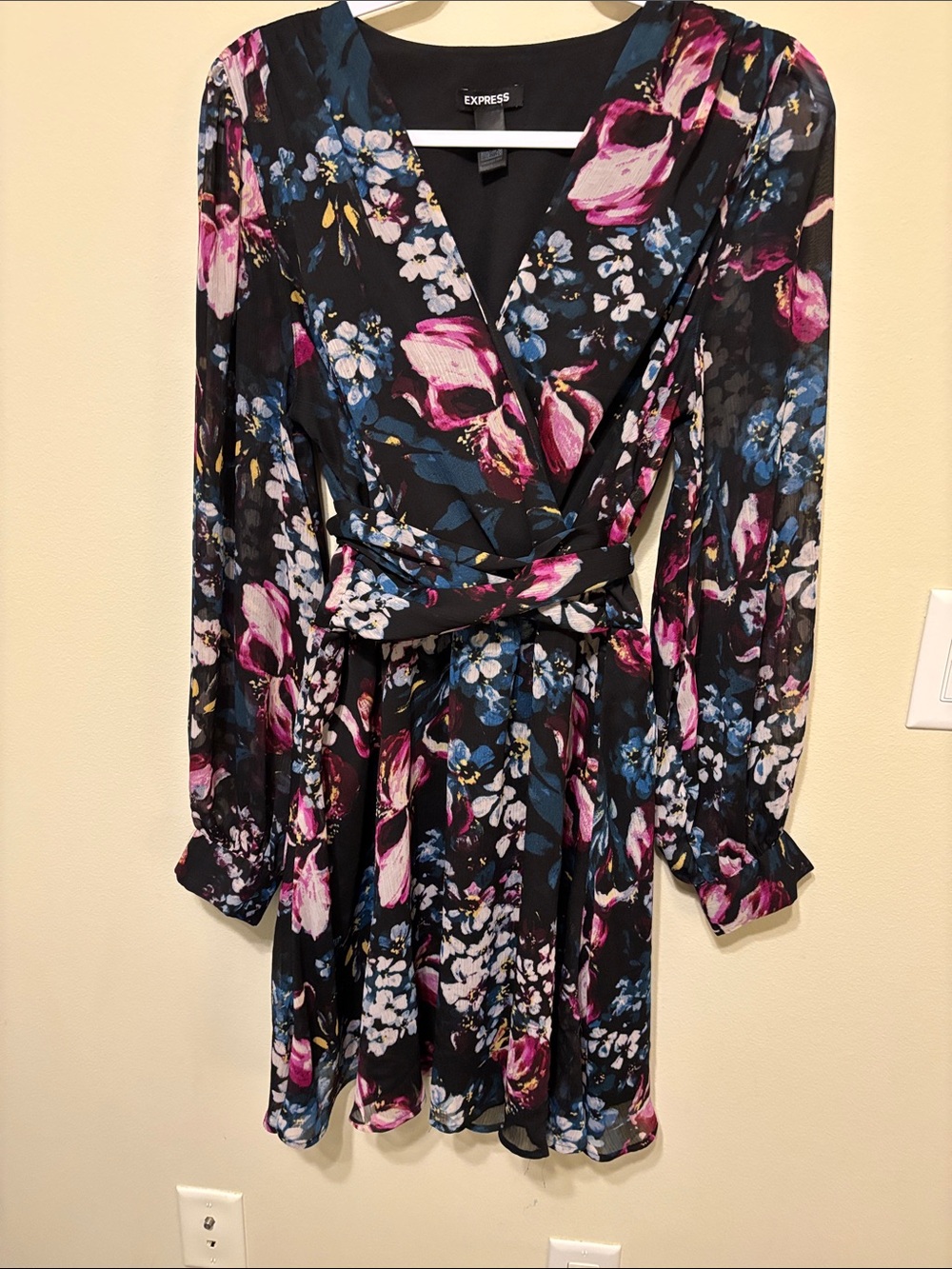 🦋Express Black Long-Sleeve Floral Wrap Dress with Pink & Blue Blooms size large